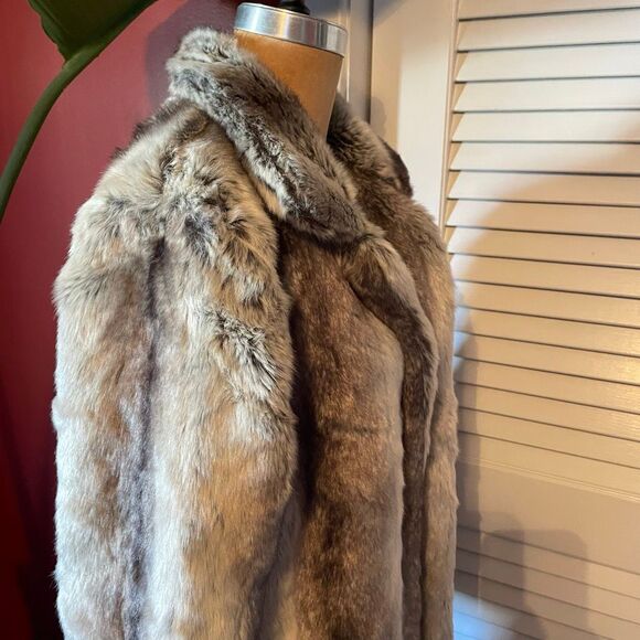 CELEBRITY FASHION | silver grey long fur like coat M NWT $119 - Picture 5 of 12